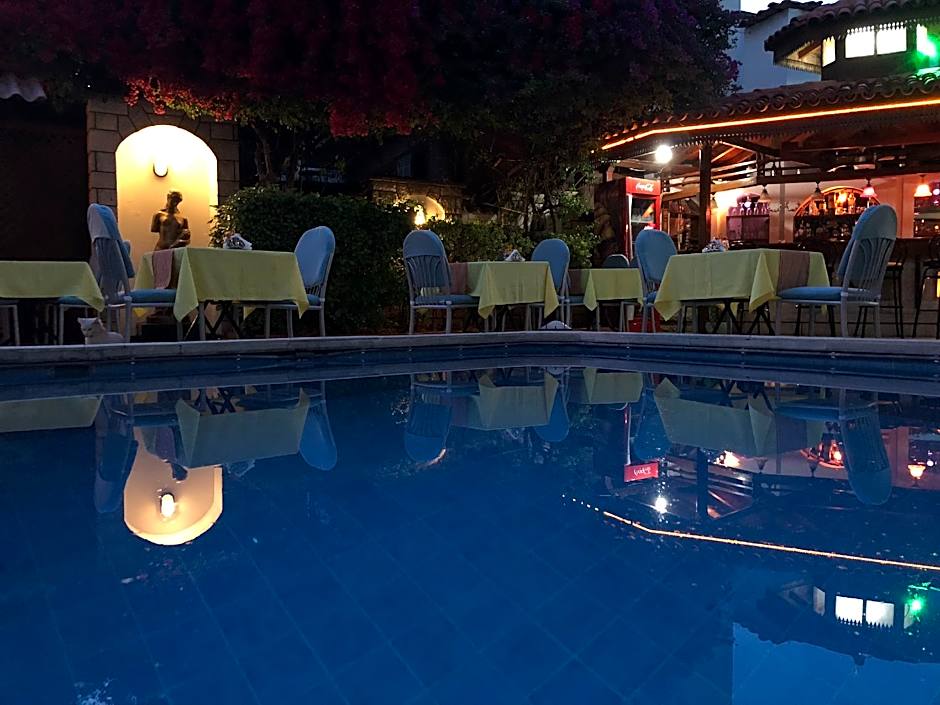 Hotel Karyatit Kaleici