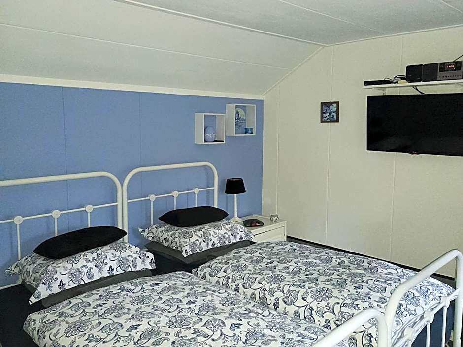 Prive tuinhuis B&B Elly