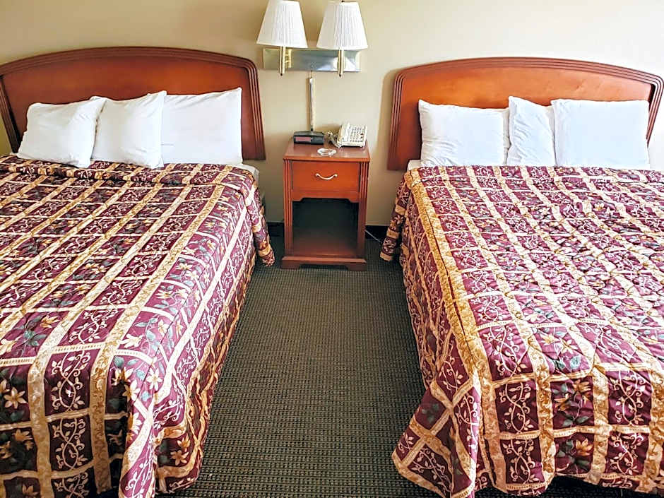 Days Inn & Suites by Wyndham of Morris