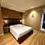Aston Hotel