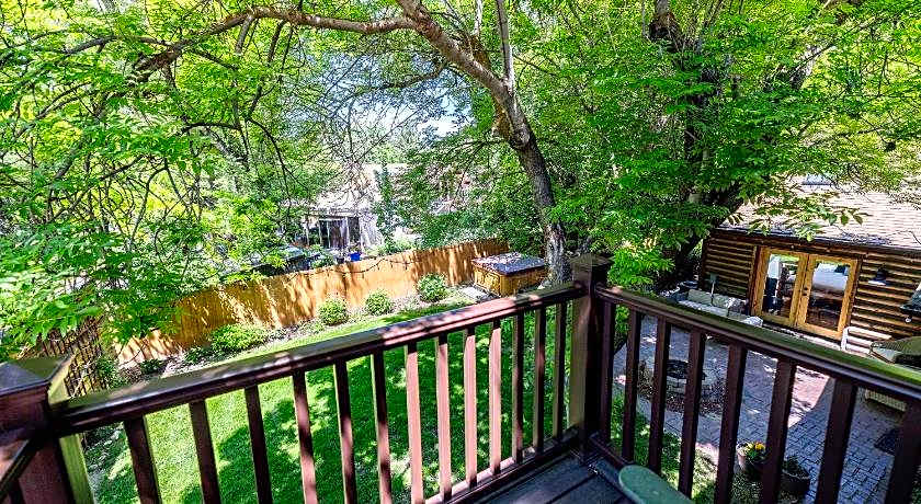 Engen Hus Bed and Breakfast