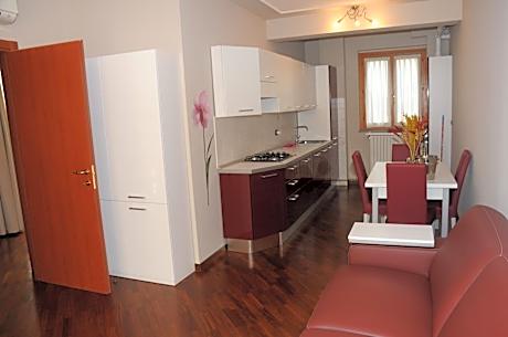 Deluxe One-Bedroom Apartment