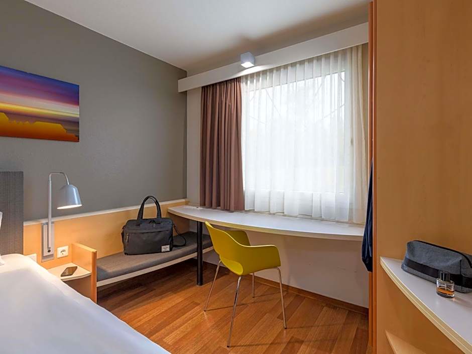 ibis Hotel Köln Airport