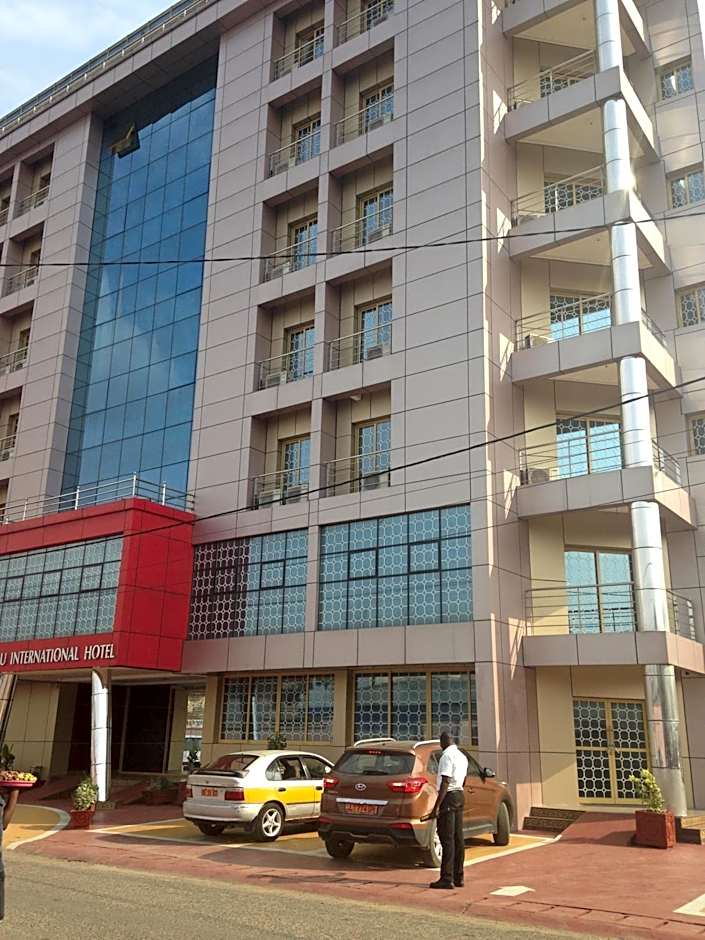 Noubou International Hotel AKWA