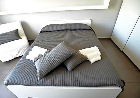 Double or Twin Room with Sea View