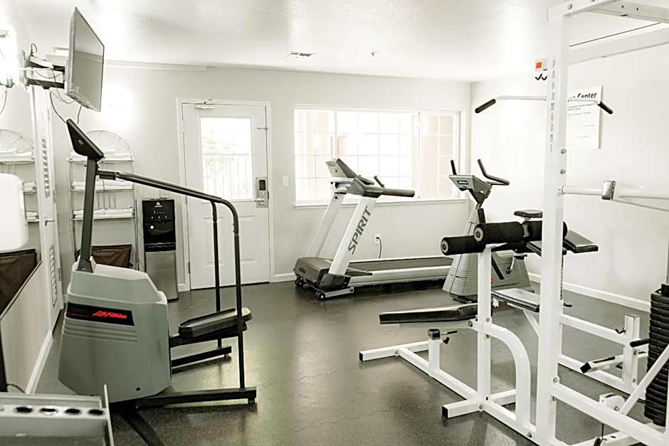 Quality Inn & Suites Lathrop