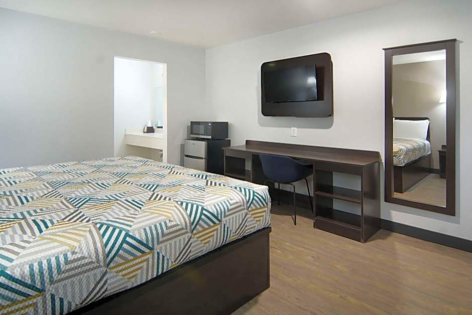 Motel 6-Lancaster, TX - DeSoto - Lancaster