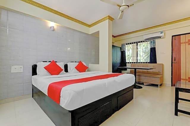 Round Cube Guest House
