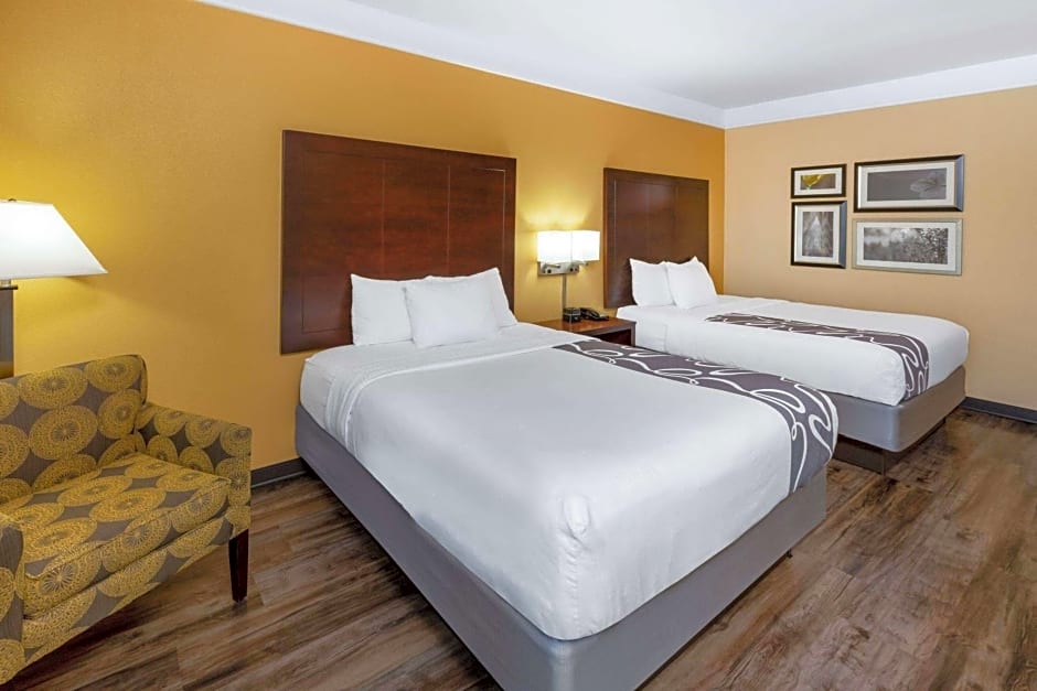 La Quinta Inn & Suites by Wyndham Houston Nw Beltway 8 / West Rd