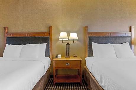 Queen Room with Two Queen Beds - Disability Access