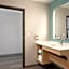 avid hotel Oak Creek By IHG