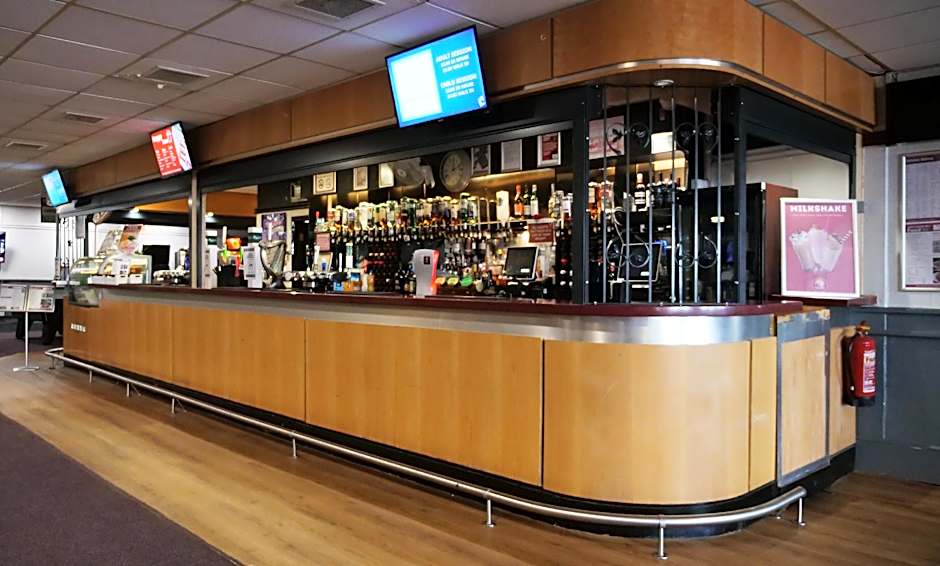 The Grand Burstin Hotel