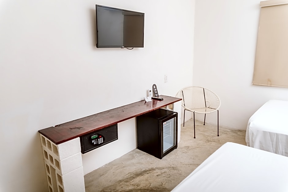 Ahava Hotel