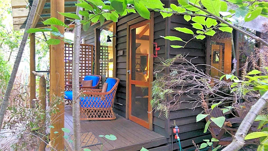 Black Cockatoo Lodge