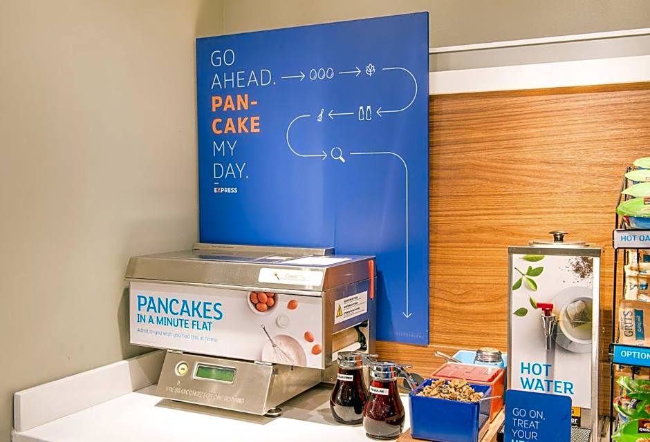Holiday Inn Express & Suites Columbia-I-26 @ Harbison Blvd by IHG