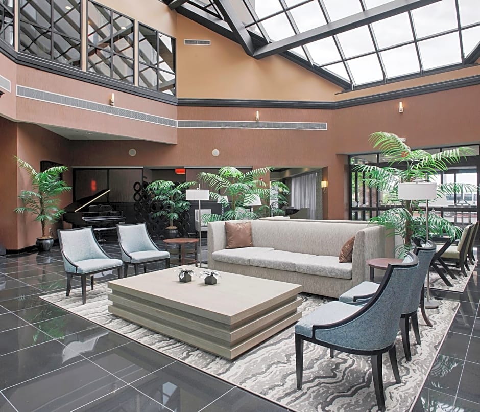 DoubleTree Suites by Hilton Bentonville