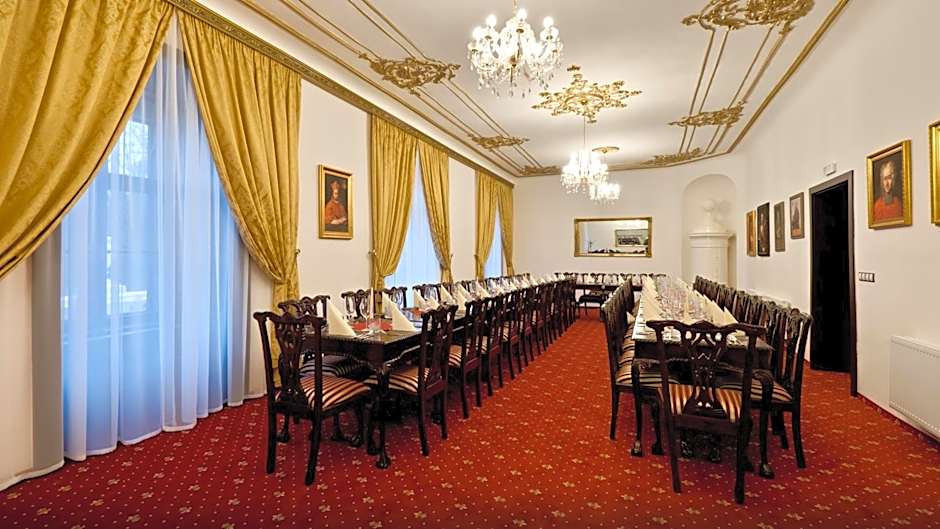 Zámek Wichterle - Hotel a pivní lázně