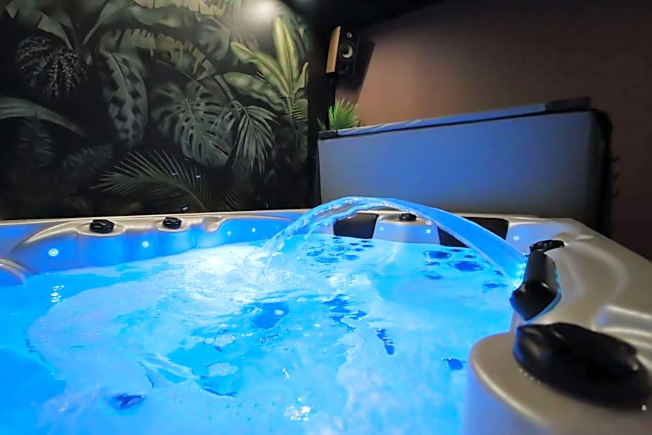 BRIT HOTEL & SPA Le Roc au Chien