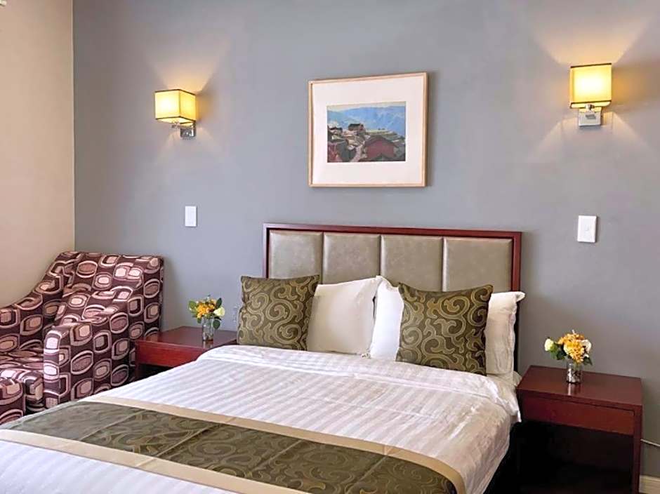 Azinnia Rivonia Guest House