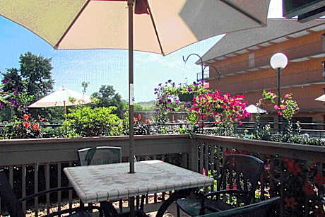 Arbors at Island Landing Hotel & Suites