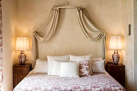 Suite with Private Garden