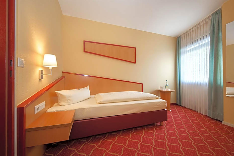Montana Hotel