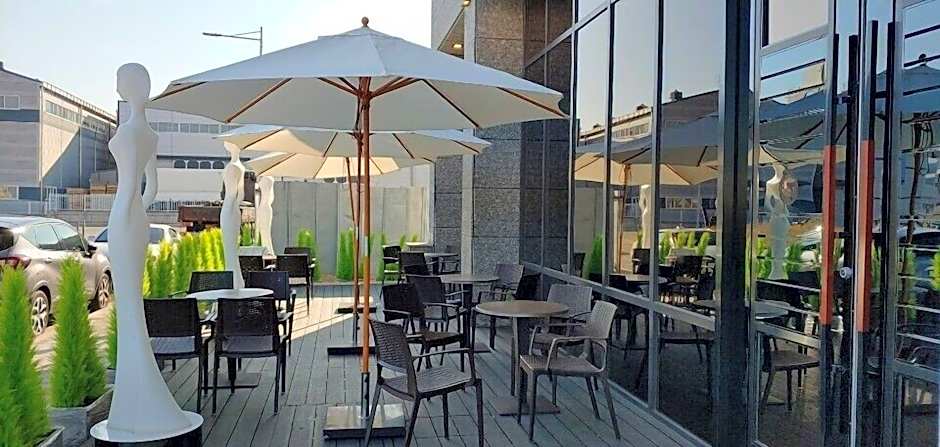 Best Louis Hamilton Hotel westbusan