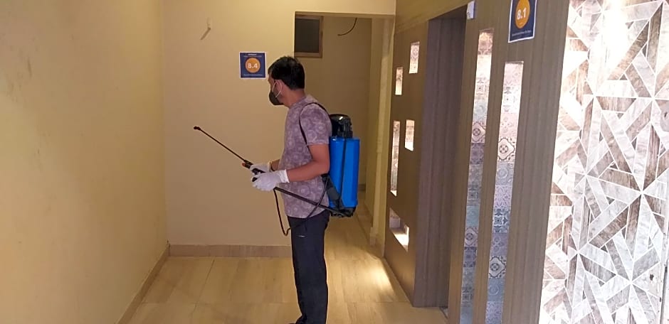 Dwivedi Hotels - Palace On Steps