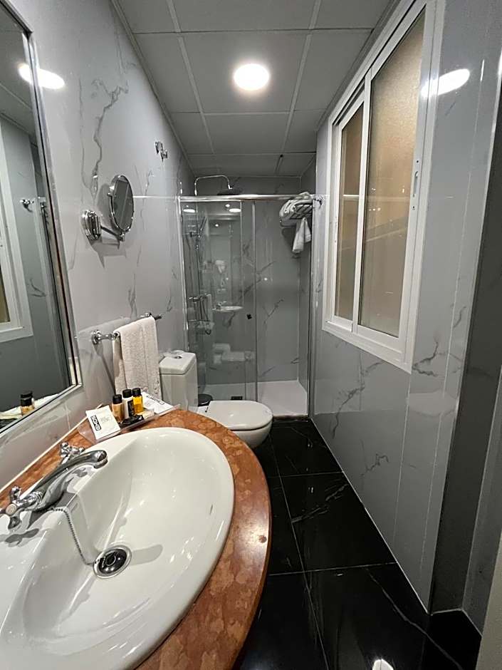 Adriano Boutique Sevilla