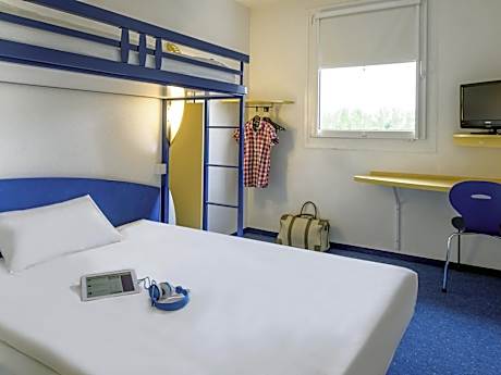 Triple Room with One Double Bed and One Bunk Bed