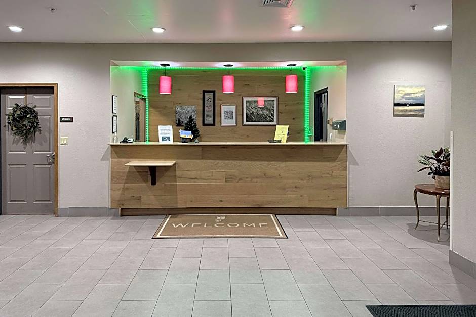 Country Inn & Suites by Radisson, Elgin, IL