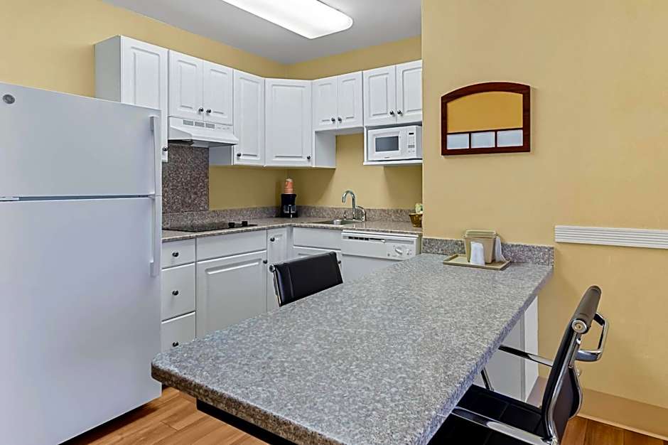 MainStay Suites Roanoke Airport