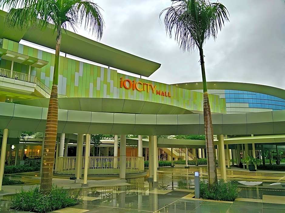 Sun Inns Hotel Equine - Seri Kembangan