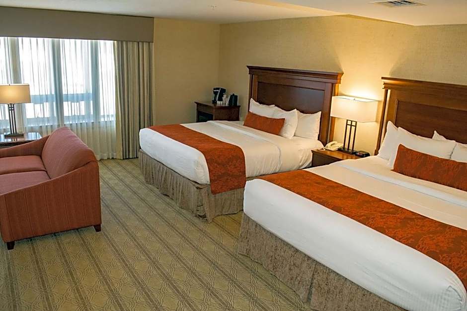 Photo 1 of 4 of 2 Queen Beds, Accessible