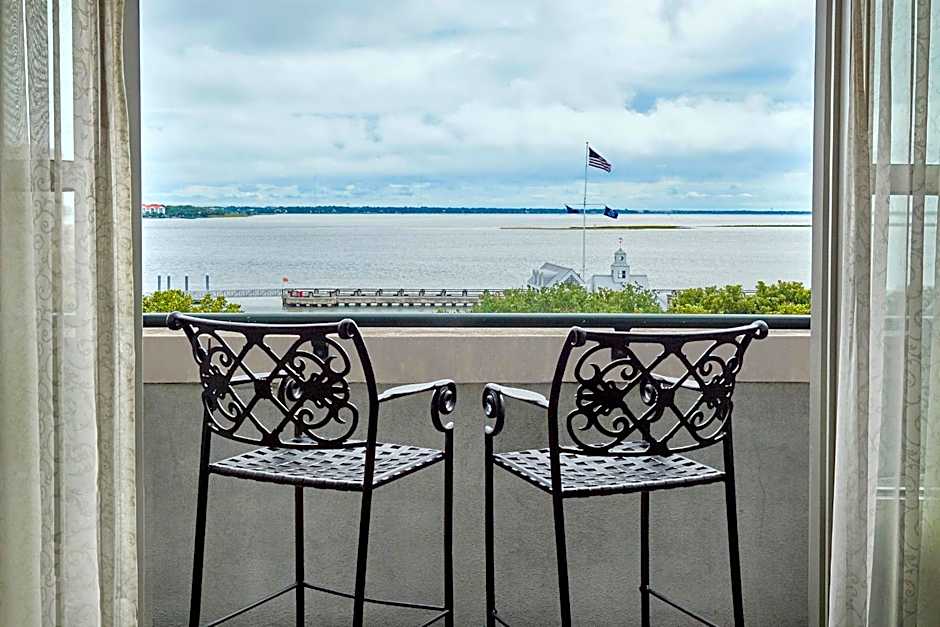 Harbourview Inn