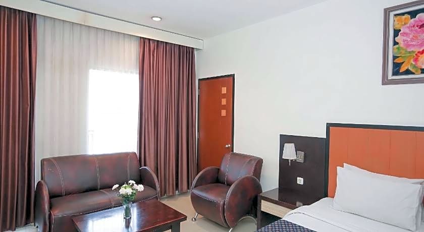 Parkside Mandarin Hotel Pekalongan