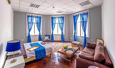 Superior Double Room with Shared Bathroom