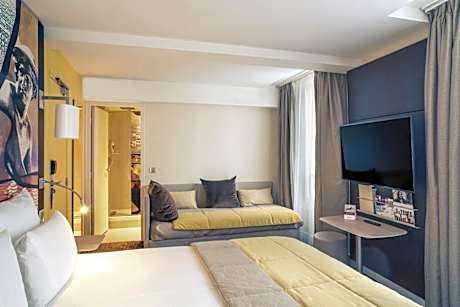 Privilege Room with One Double Bed and Sofa