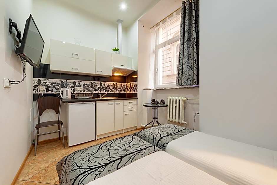 hostelswidnicka24