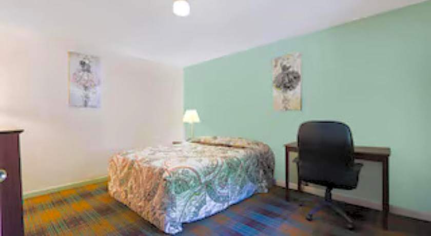 Travelers Inn by OYO Beaver, Hwy 19