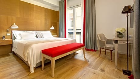DESIGNER SUITE River view