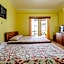 Adinda Beach Hotel and Villa