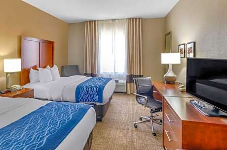 Queen Room with Two Queen Beds - Non-Smoking