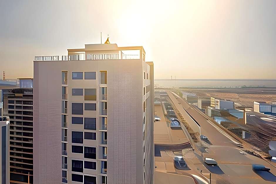 Western Bay Marina Hotel