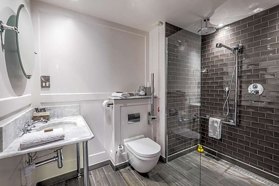 Coach & Horses Hotel