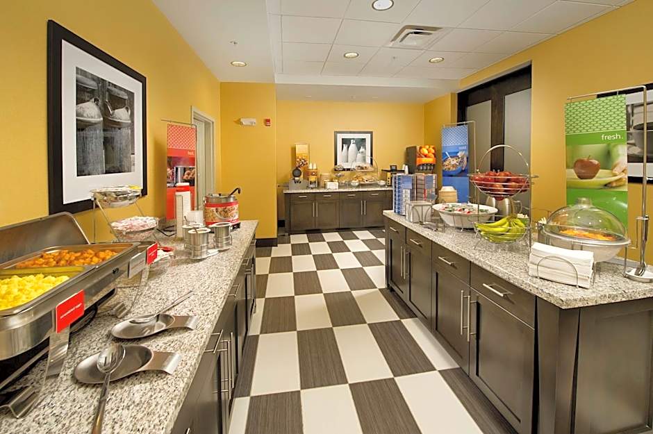 Hampton Inn By Hilton & Suites - Buffalo Airport