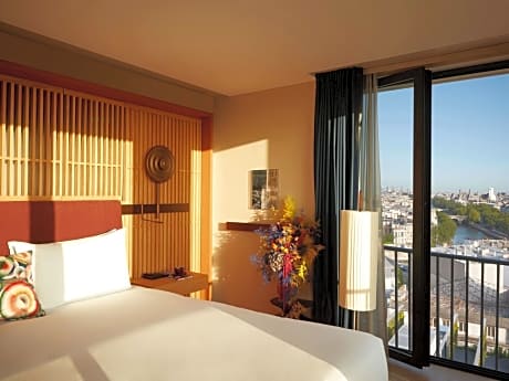 Studio Balcony Junior Suite - Paris view