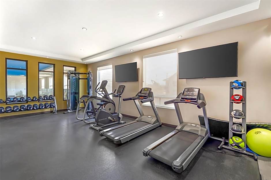 Best Western Plus Hinton Inn & Suites