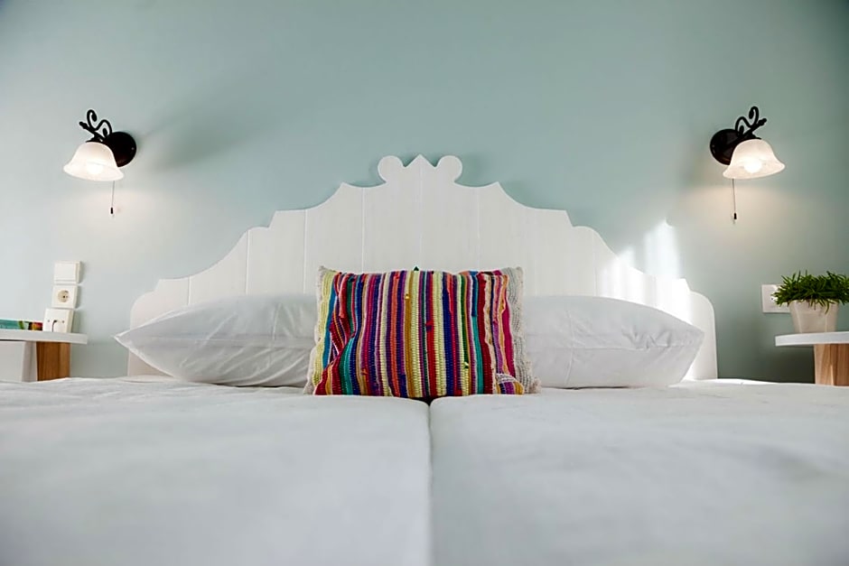 7 Brothers Hotel – Poros, 
