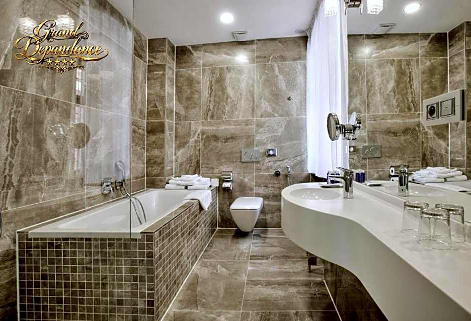 Hotel Grand